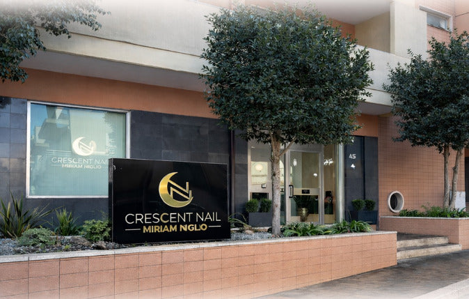 Crescentnail