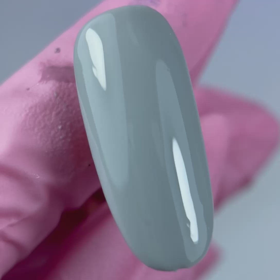 Carica video: Gel polish 8ml Vienna Crescent Nail