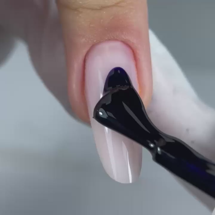 Carica video: Gel Polish 8ml Deep Night