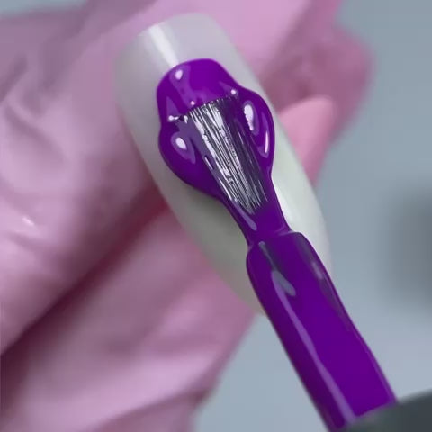 Carica video: Gel polish 8 ml violet Crescent Nail