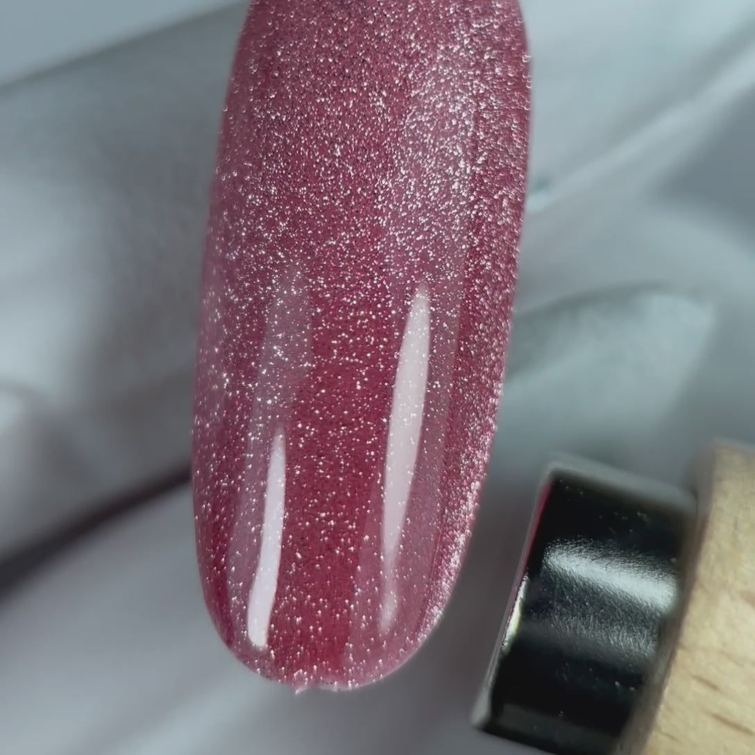 Carica video: Gel Polish Cat Eye 01