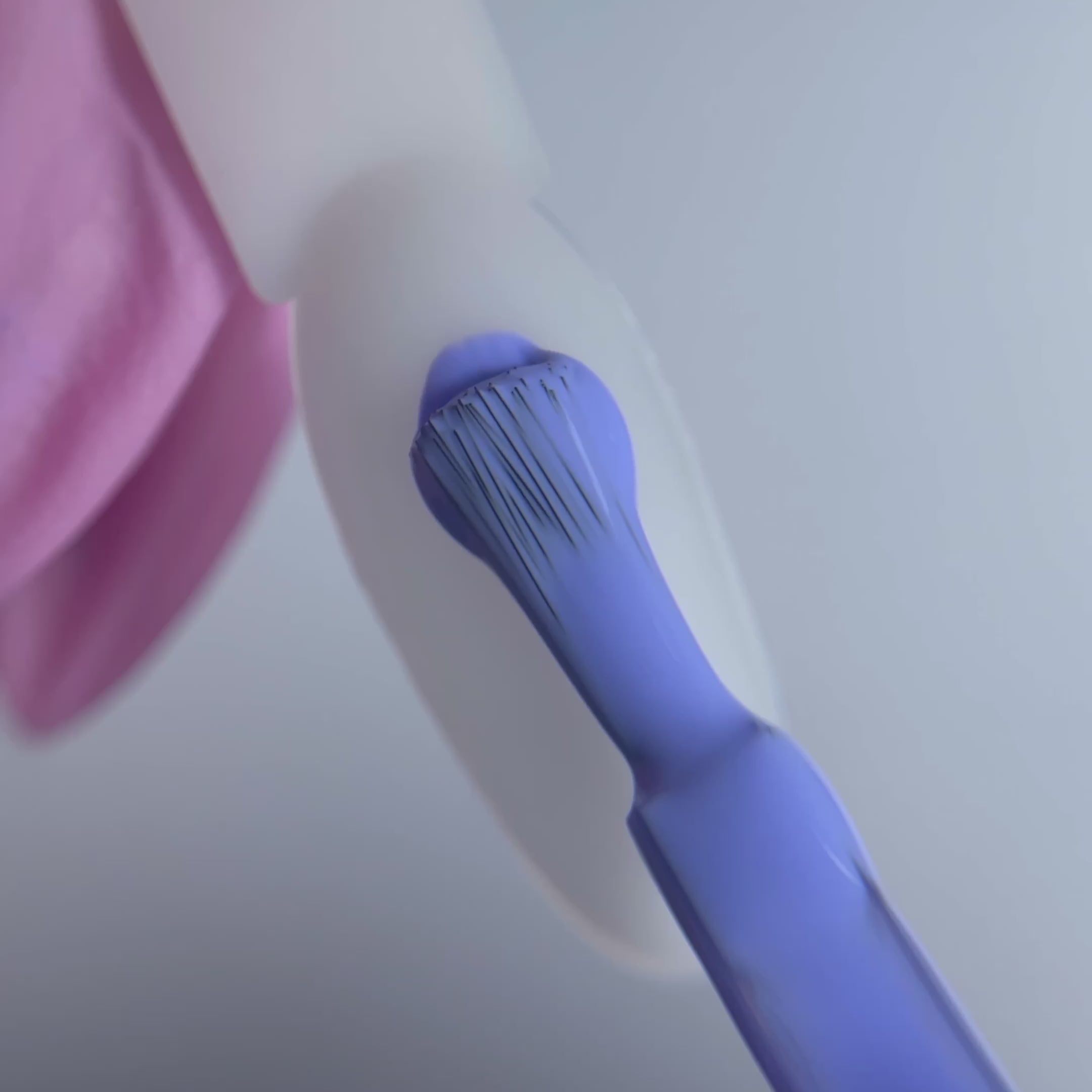 Carica video: Gel polish 7 ml blueberry Crescent Nail