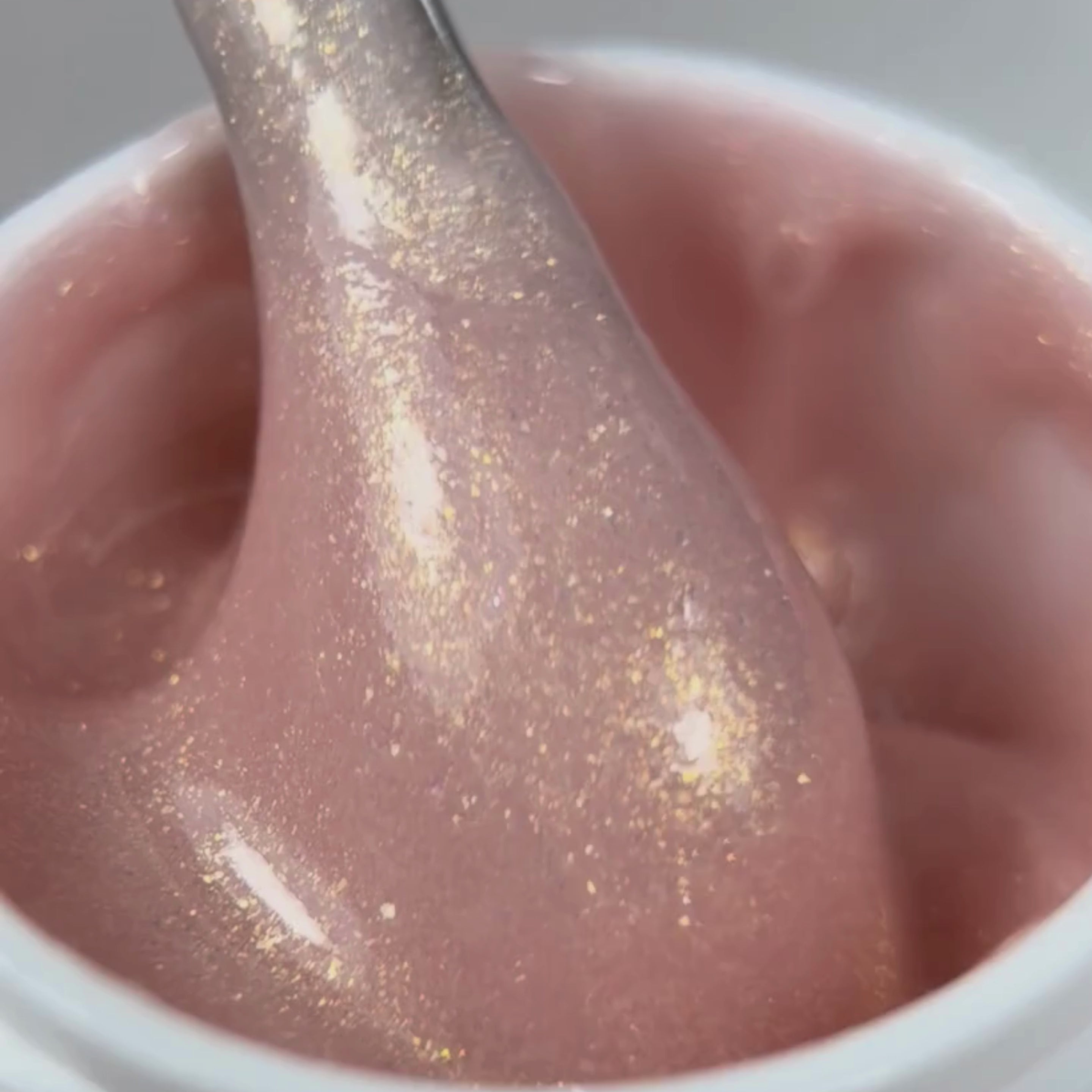 Carica video: Builder Shiny Gel 15gr Champagne