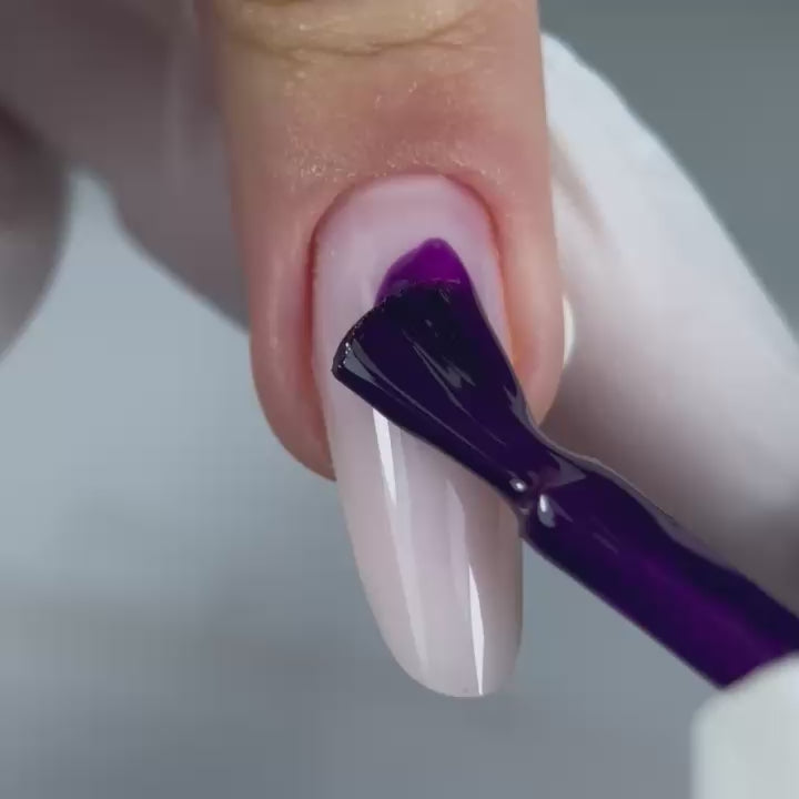 Carica video: Gel Polish 8ml Plum
