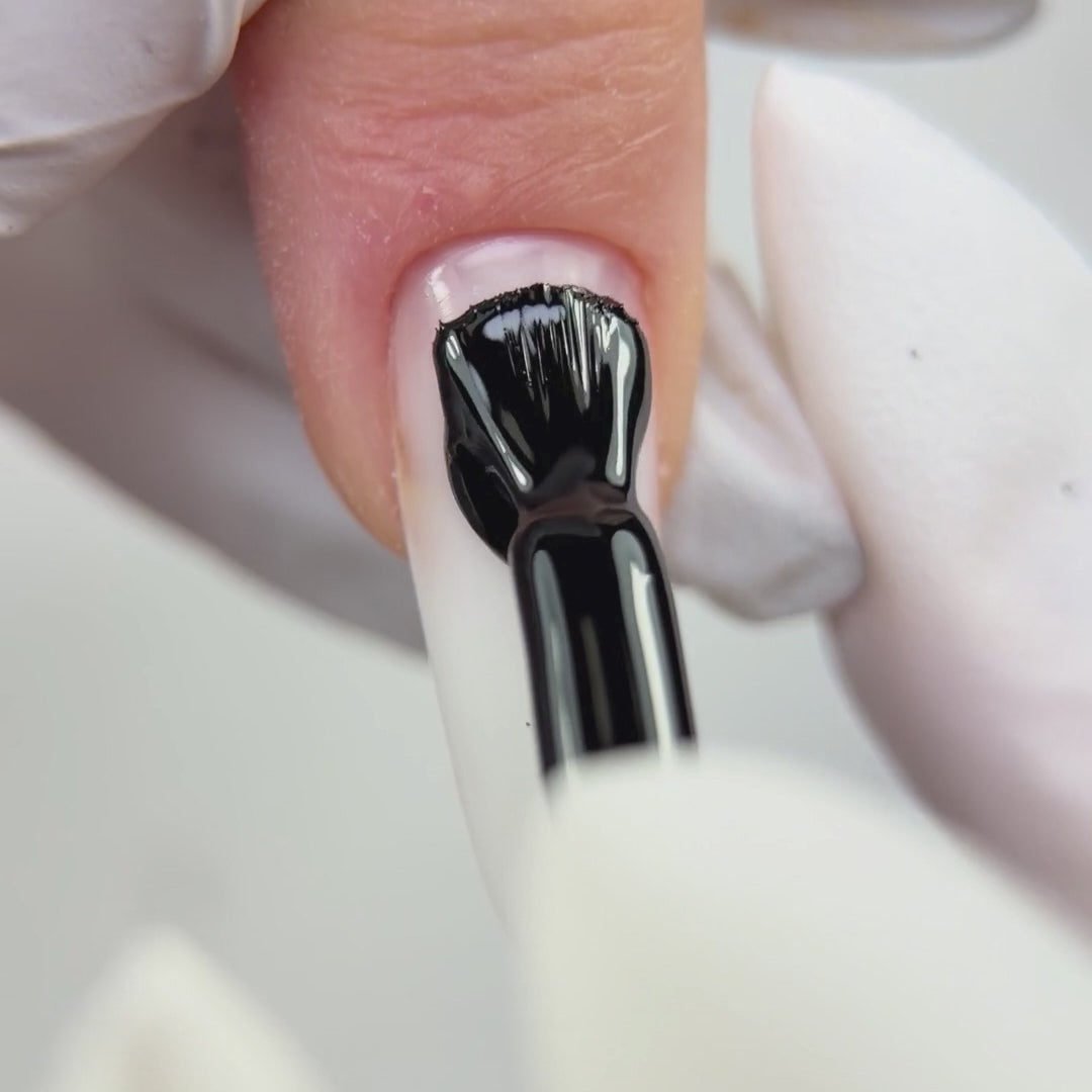 Carica video: Gel Polish 8ml Black All