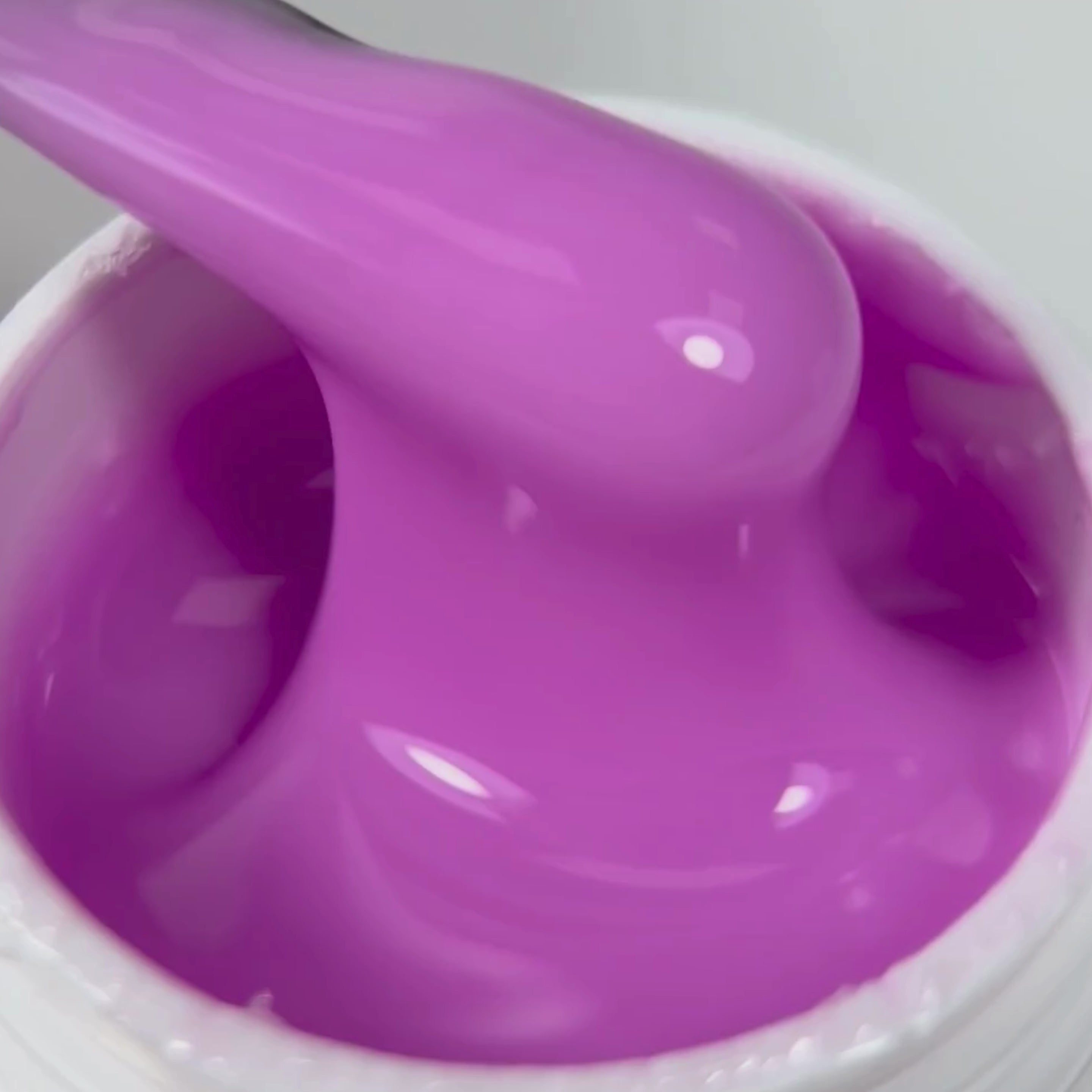 Carica video: Builder Color Gel 15gr Lavander Flower